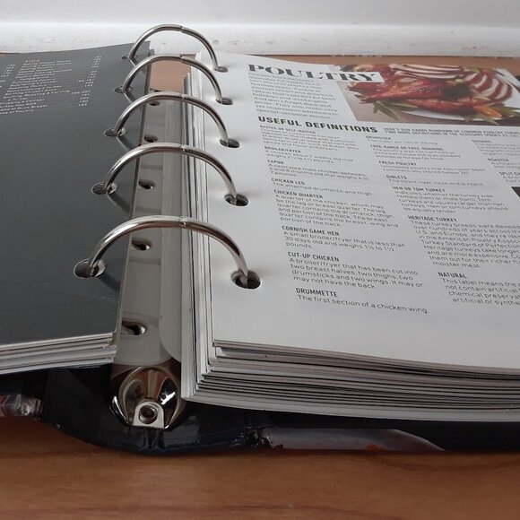 Taste of Home Hardcover/Binder Cookbook - Picture 7 of 8